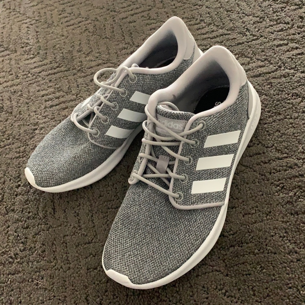 Adidas cloud foam tennis shoes